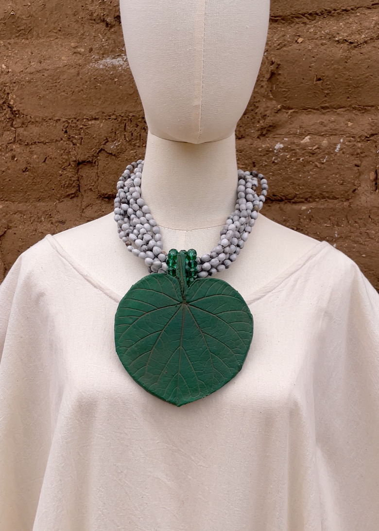 Collares
