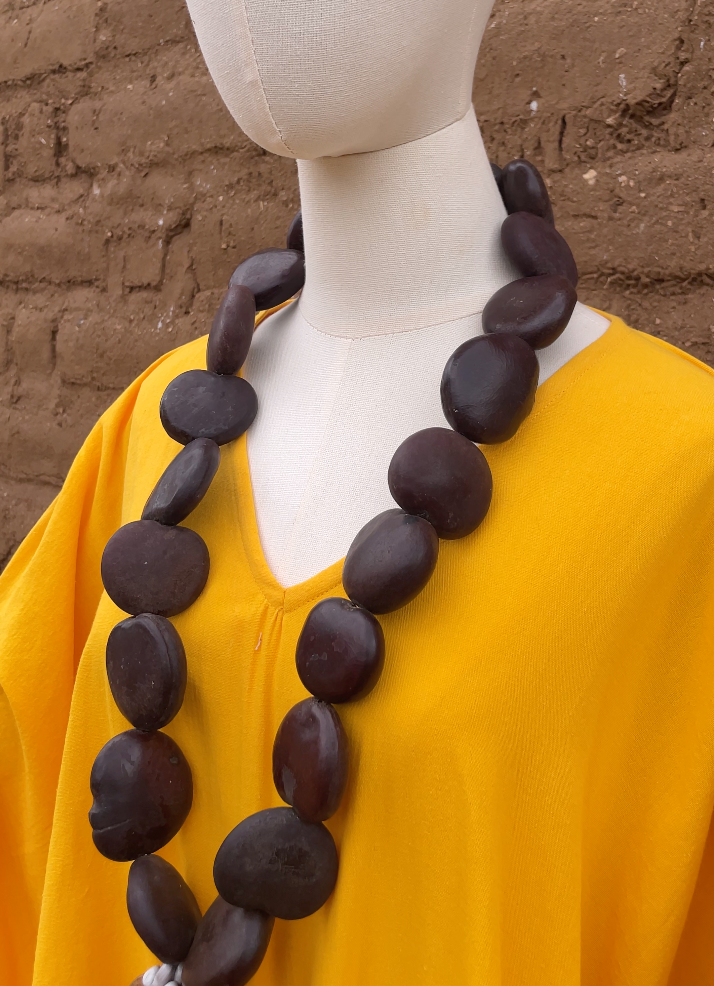 Collar corazón de mono