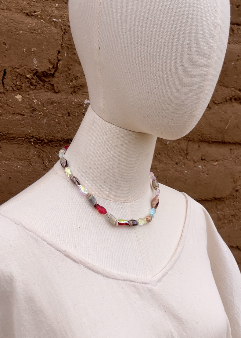 Collares de peces cristalinos