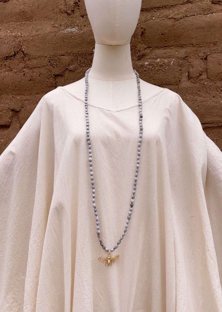 Collar de semillas de lágrimas de San Pedro