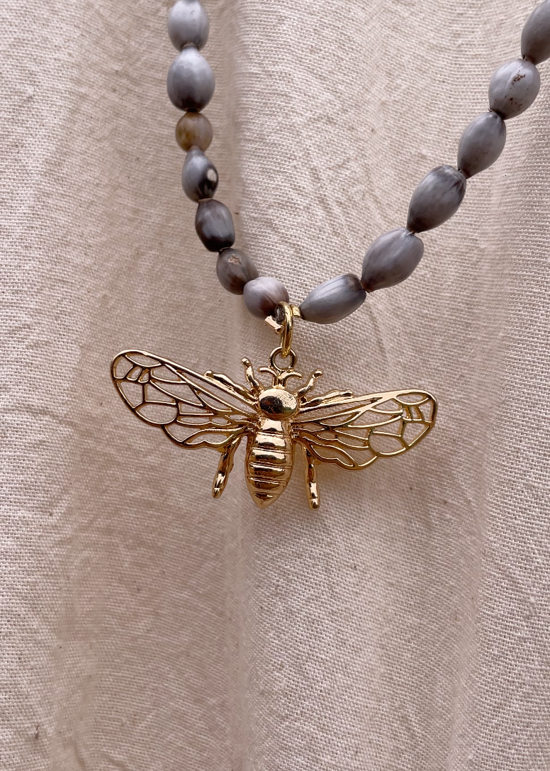 Collar de semillas de lágrimas de San Pedro