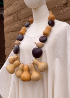 Collar corazón de mono y bules