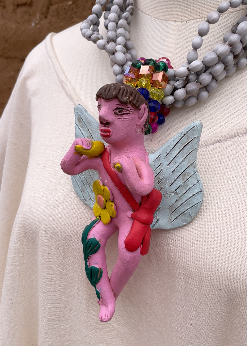Collar lagrimas con angelito