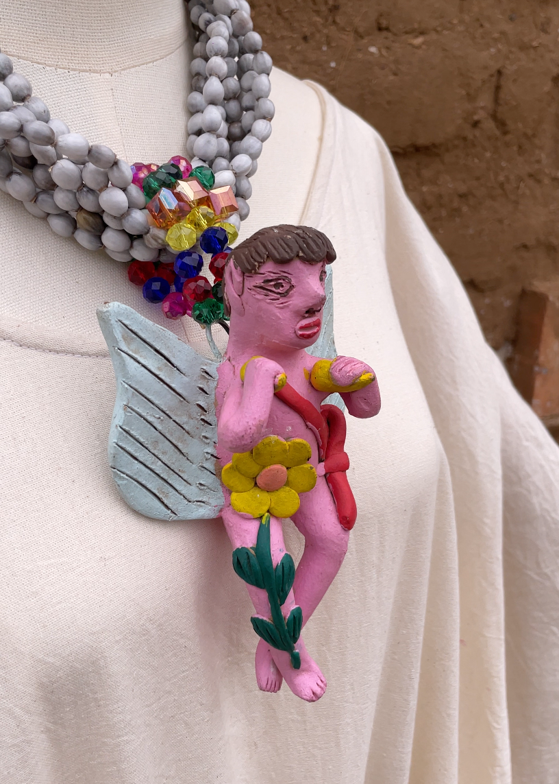 Collar lagrimas con angelito