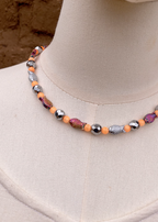 Collar peces intercalados con bolitas melón