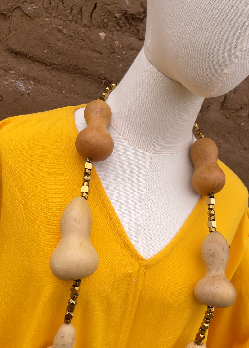 Collar camino de bules