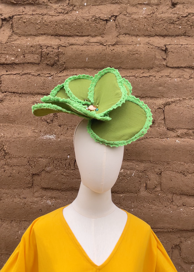 Diadema flor de 3 pétalos
