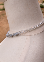 Collar camino de pececitos plateados