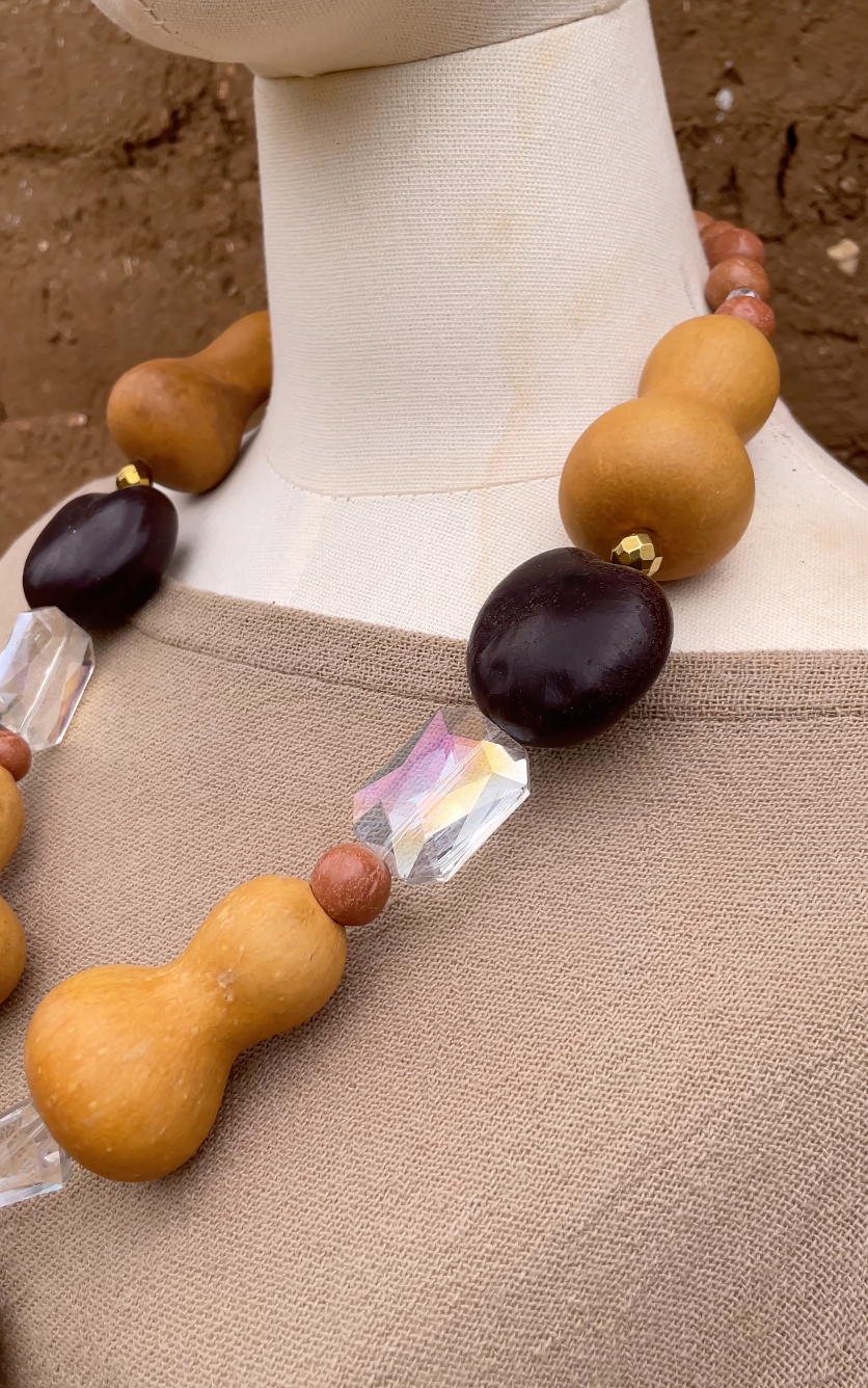 Collar maxibule diverso