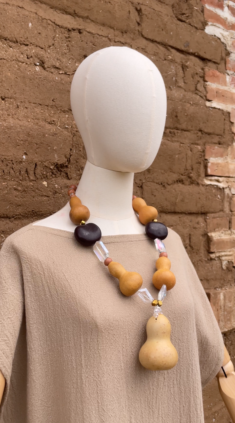 Collar maxibule diverso