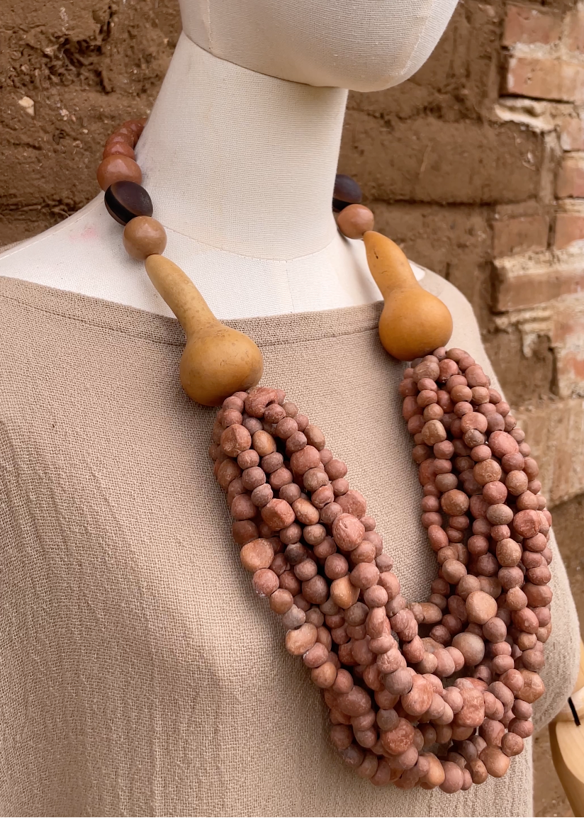 Collar muti enredos con bules