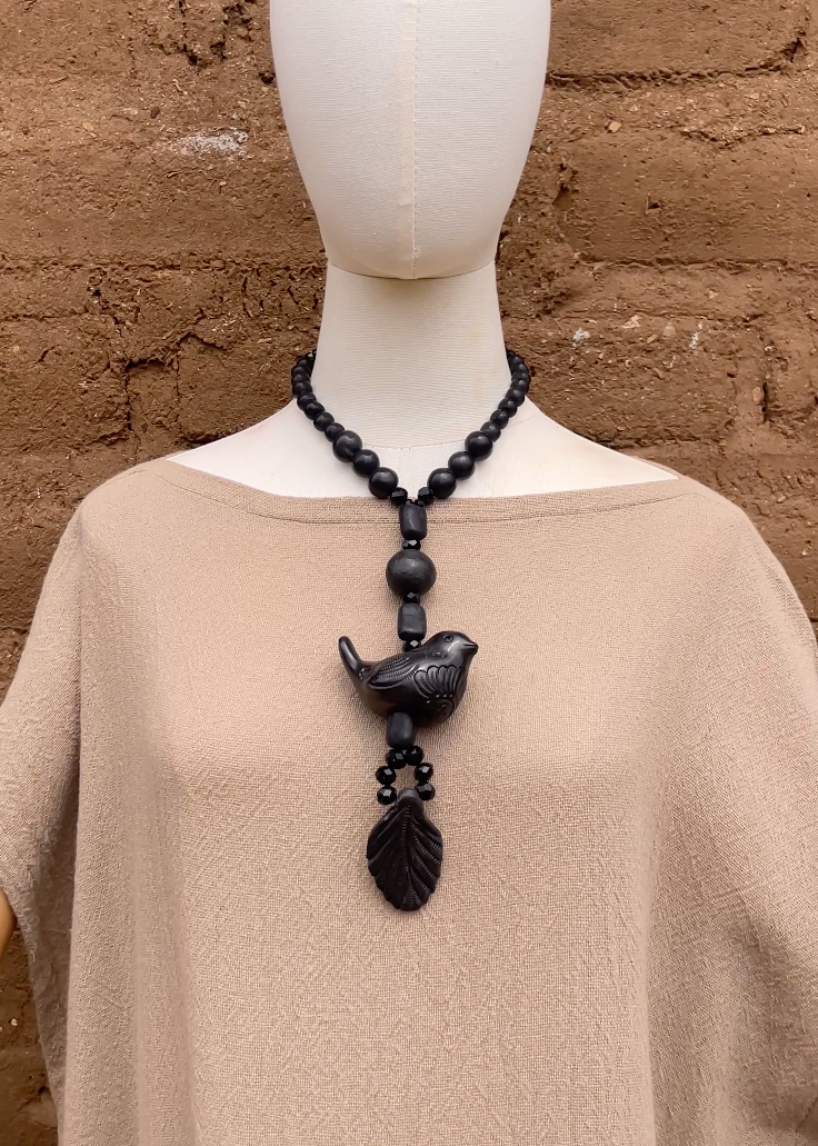 Collar camino de pajarito