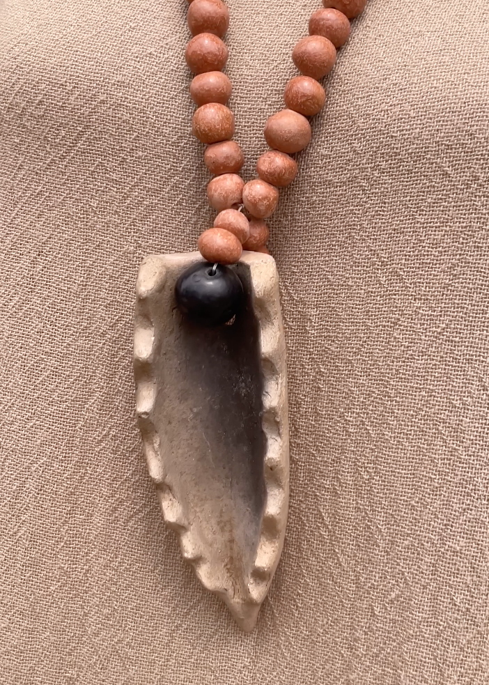 Collar cuenquitas