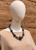 Collar continuo barro negro