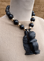 Collar barro negro angelito