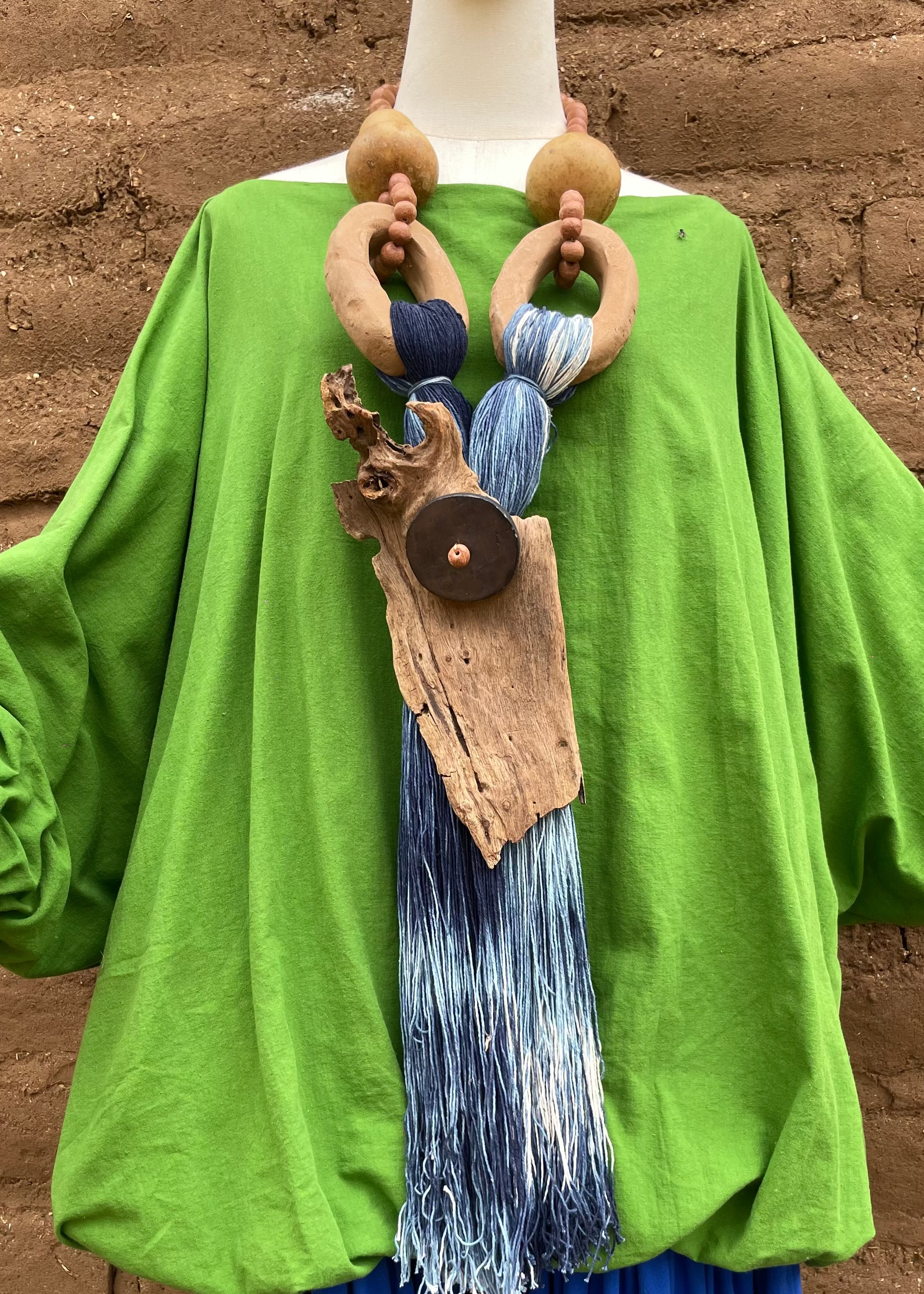 Collar maxi elementos