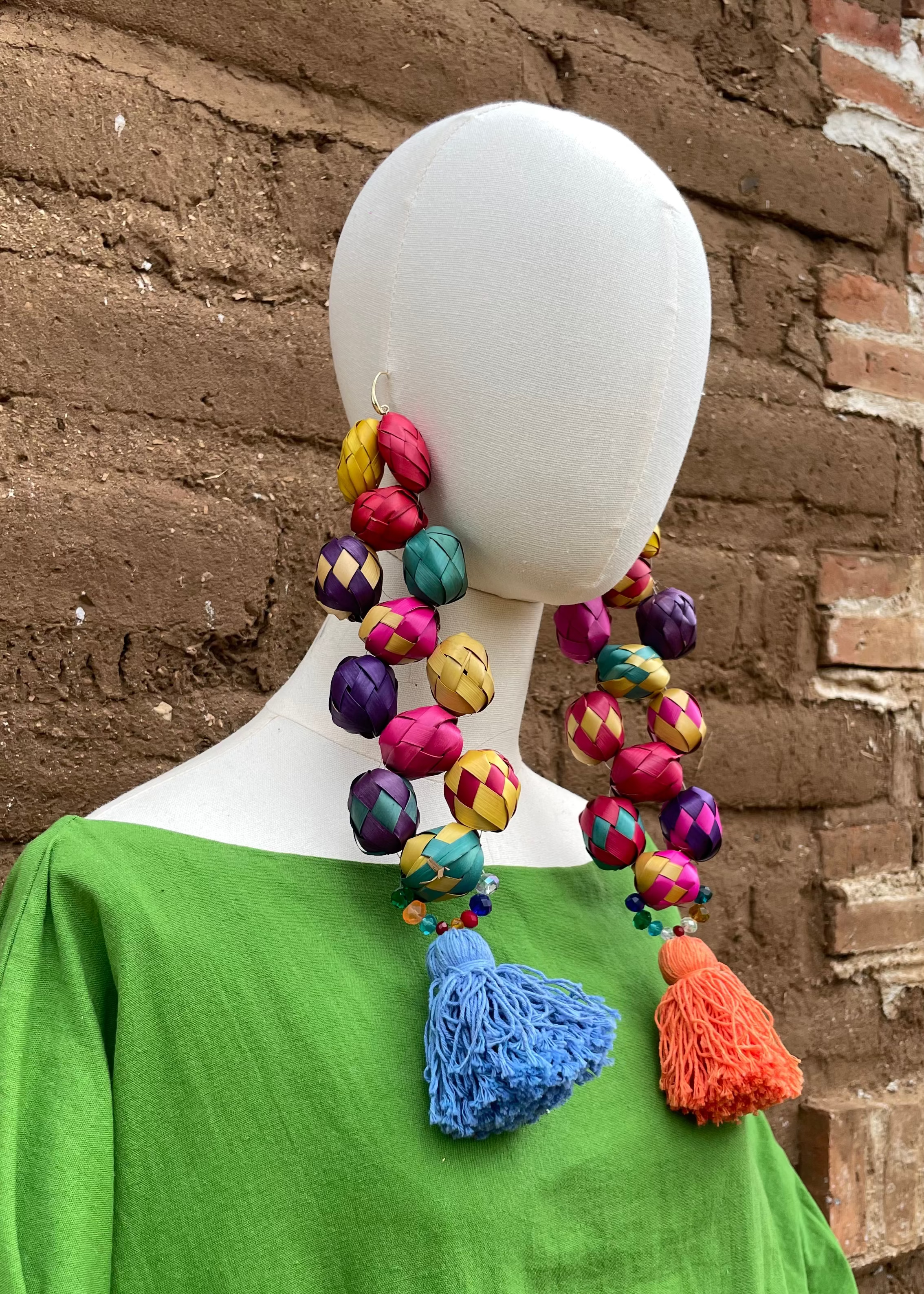 Aretes canastitos de fiesta